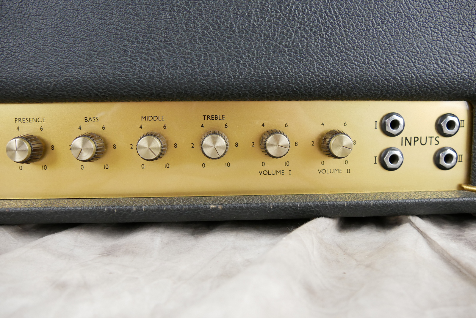 img/vintage/5308/Marshall_JMP_1987_Plexi_Great_Britain_black_1968-007.JPG