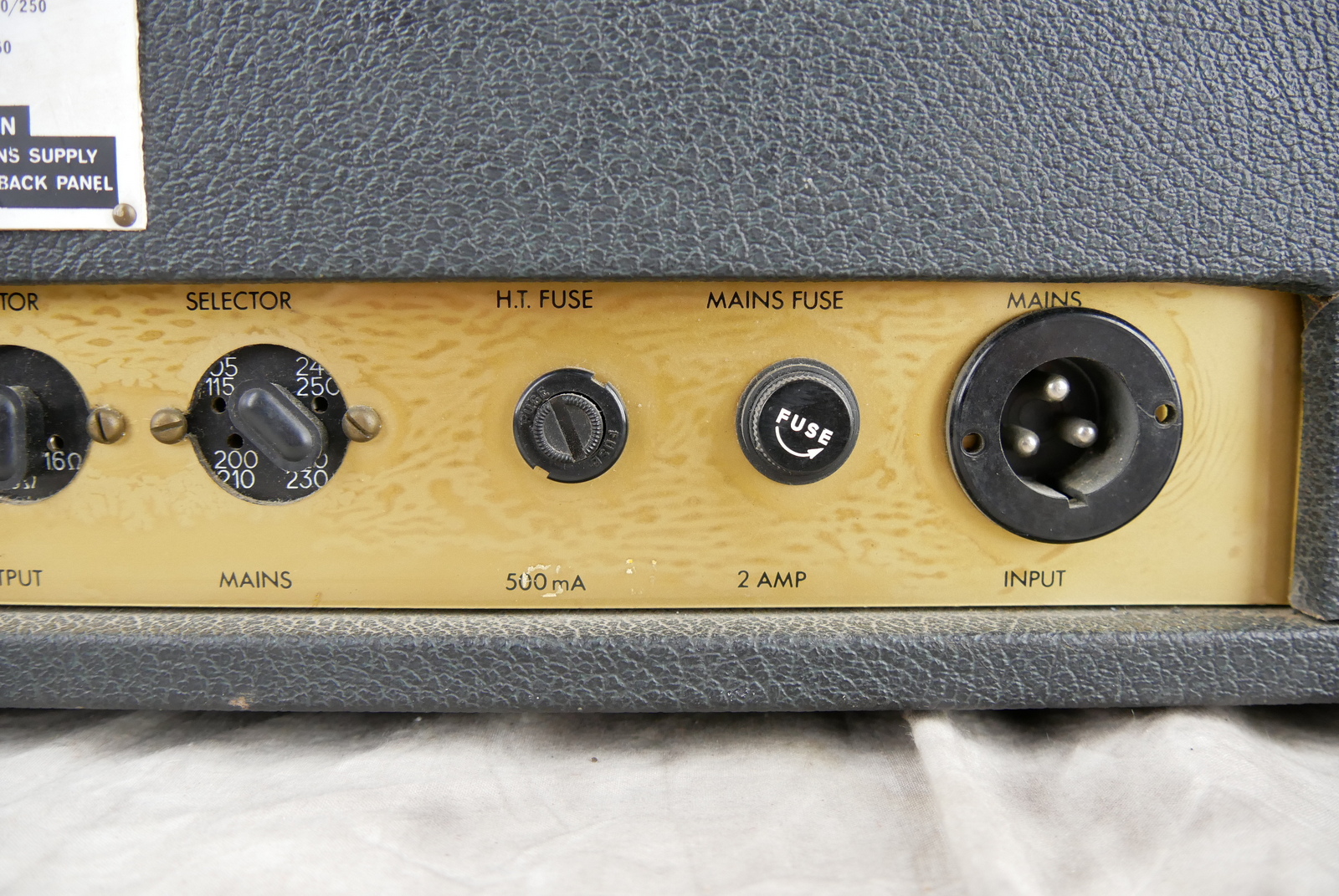 img/vintage/5308/Marshall_JMP_1987_Plexi_Great_Britain_black_1968-009.JPG