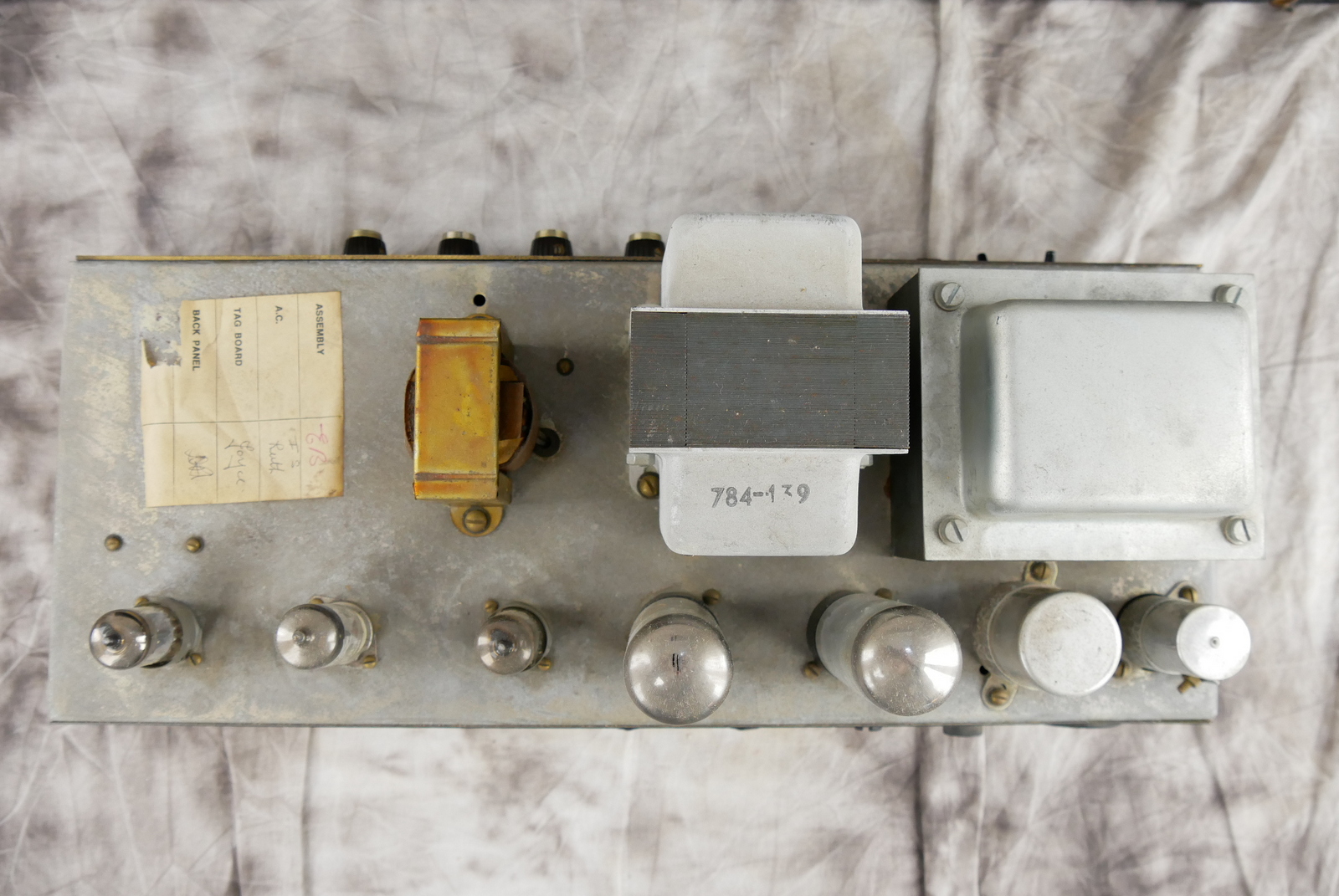 img/vintage/5308/Marshall_JMP_1987_Plexi_Great_Britain_black_1968-011.JPG