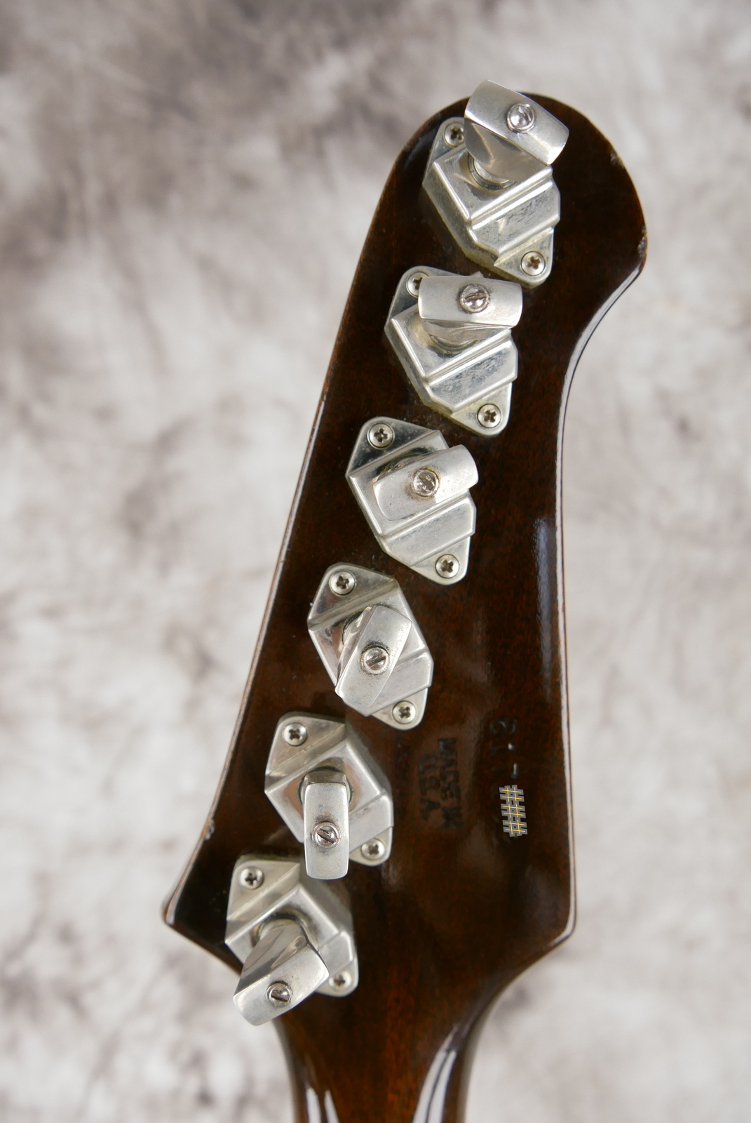img/vintage/5311/Gibson_Firebird_V_Medallion_limited_edition_sunburst_1972-010.JPG