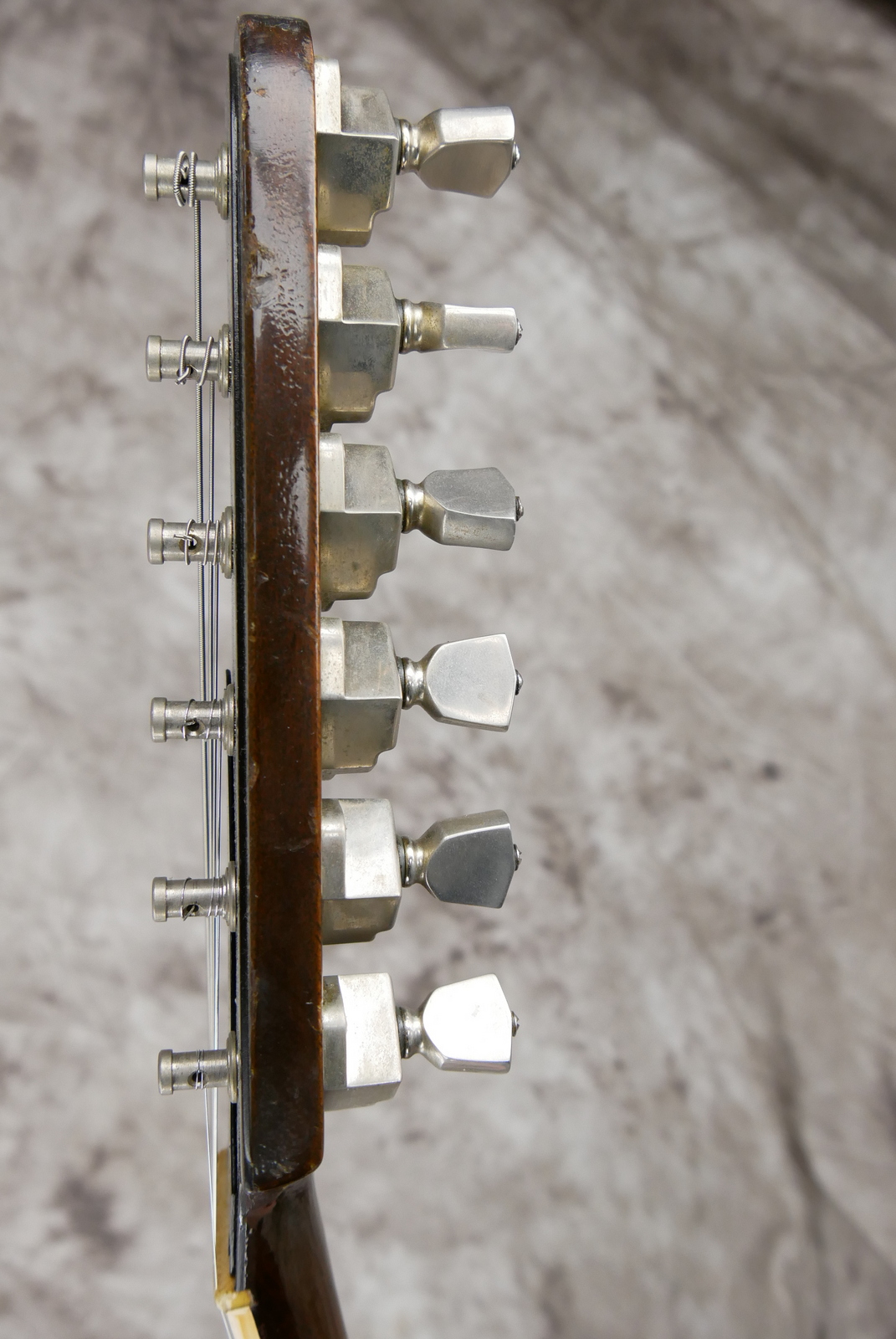img/vintage/5311/Gibson_Firebird_V_Medallion_limited_edition_sunburst_1972-015.JPG