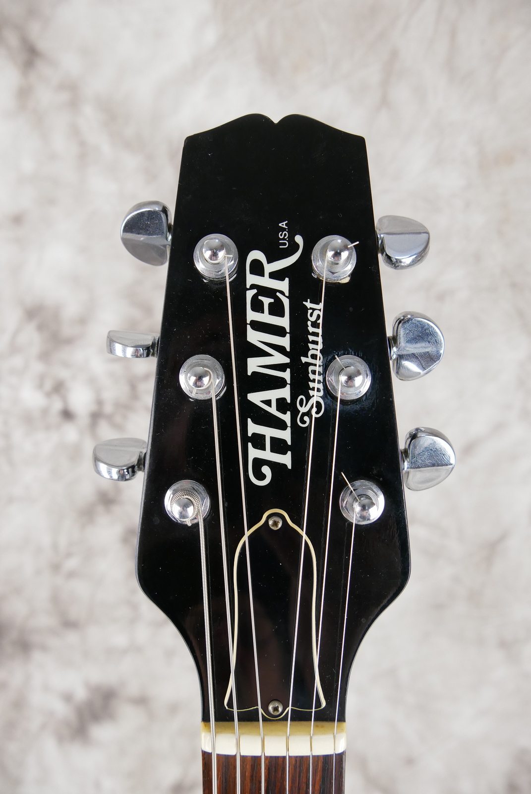 img/vintage/5312/Hamer_Sunburst_USA_Tom_Holmes_black_1979-009.JPG