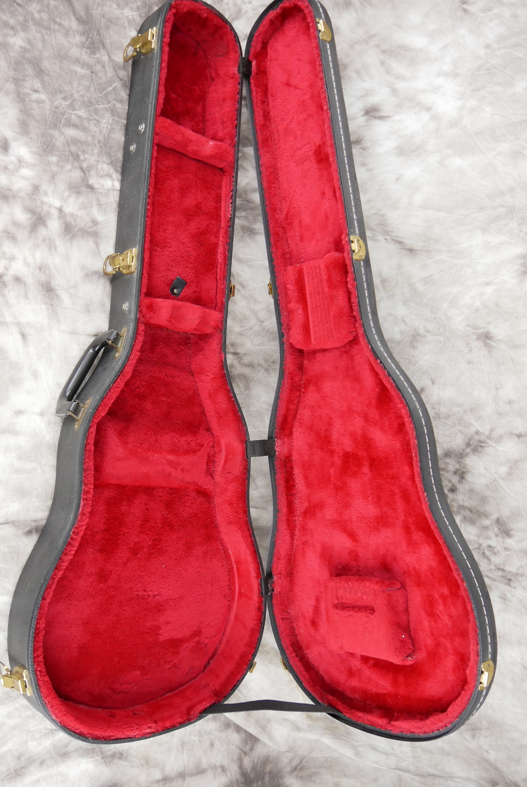 img/vintage/5312/Hamer_Sunburst_USA_Tom_Holmes_black_1979-019.JPG