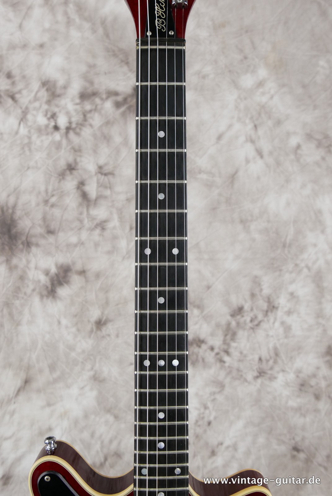 img/vintage/5317/Guild_Brain_May_signature_BM01_red_custom_1993_tremolo-011.JPG