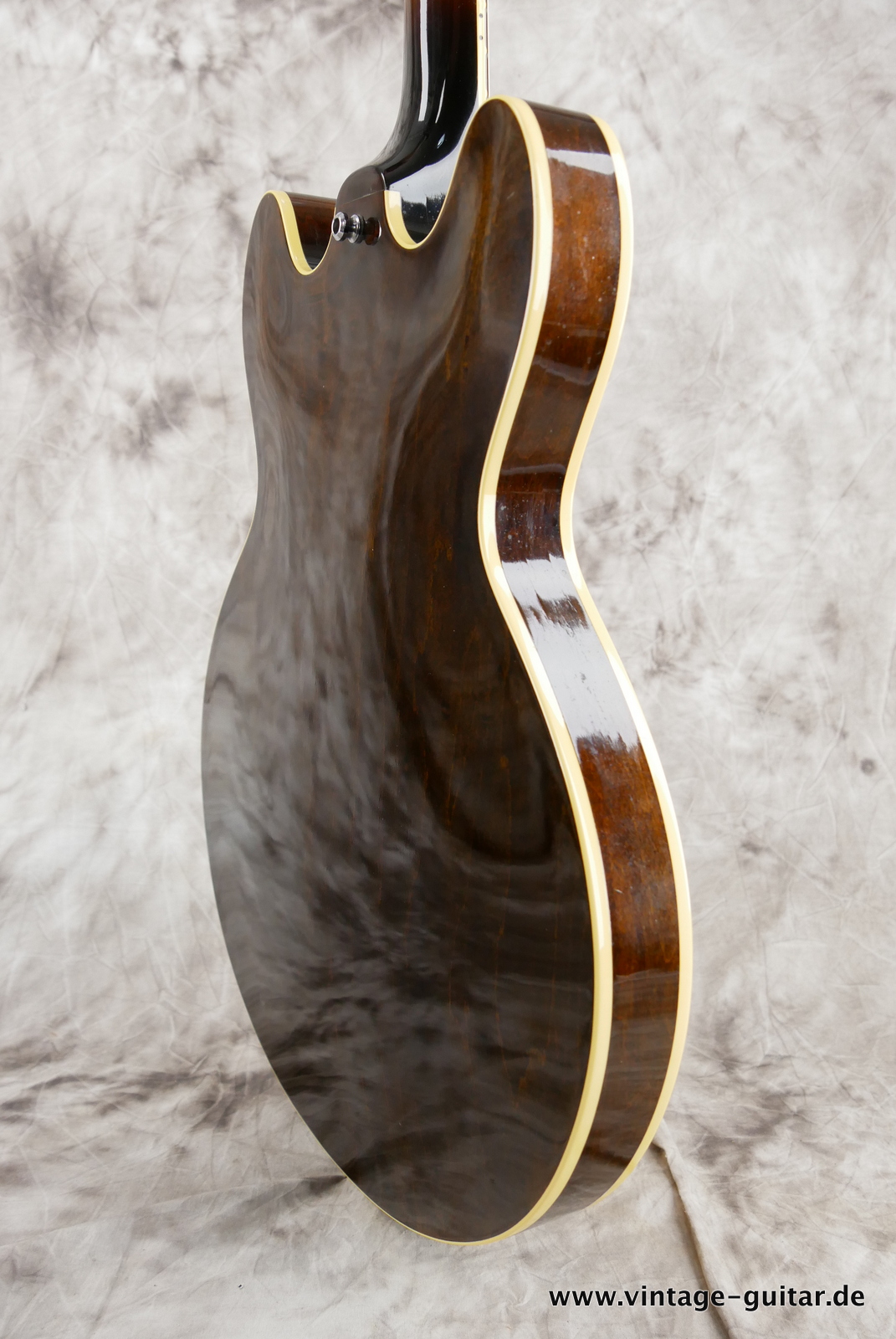 img/vintage/5318/Epiphone_Casino_Revolution_John_Lennon_1965_sunburst_limited_edition_1999-008.JPG