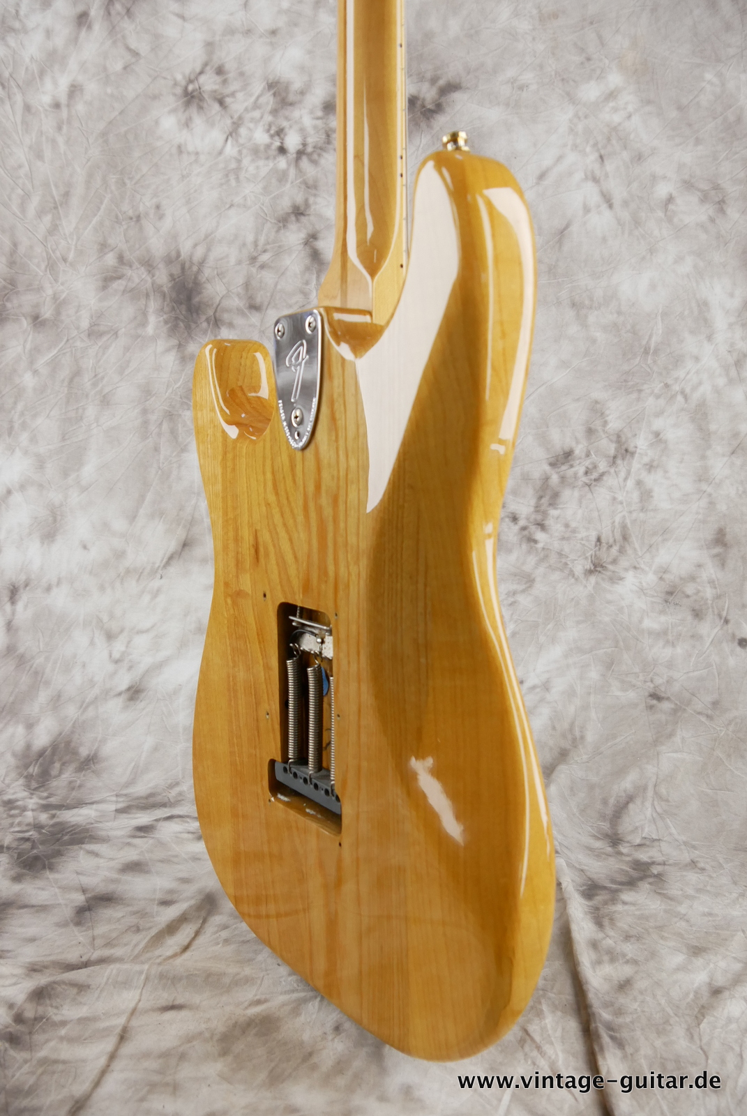 img/vintage/5322/Fender_Stratocaster_70s_reissue_maple_neck_1999_Mexico-008.JPG