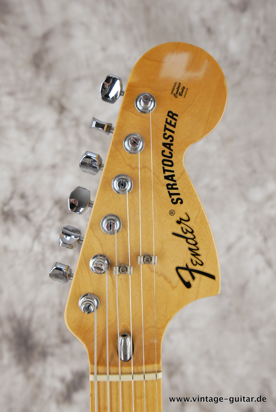 Fender_Stratocaster_70s_reissue_maple_neck_1999_Mexico-009.JPG