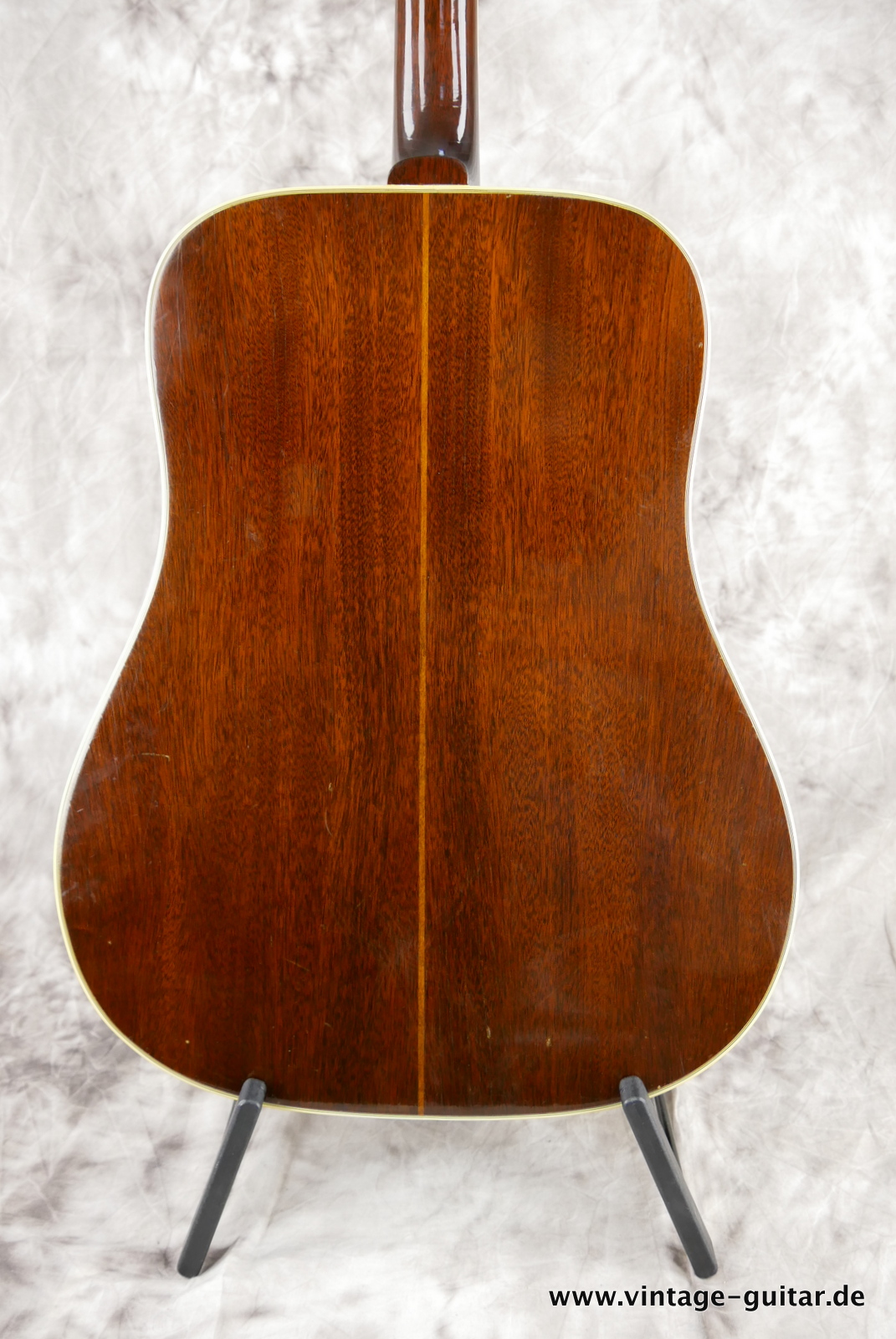 Gibson-SJ-1968-sunburst-008.JPG