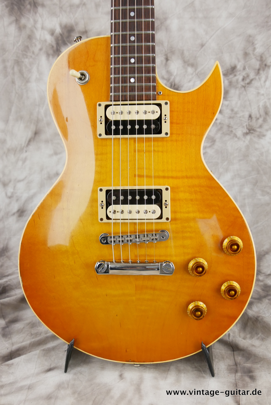 Heritage-H-140-1994-sunburst-007.JPG