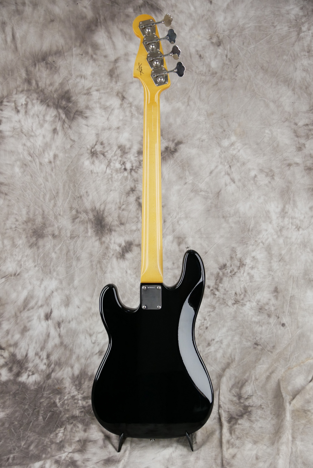 img/vintage/5334/Fender-Precision-Bass-59-RI-black-Custom-Shop-ebony-fretboard-002.JPG