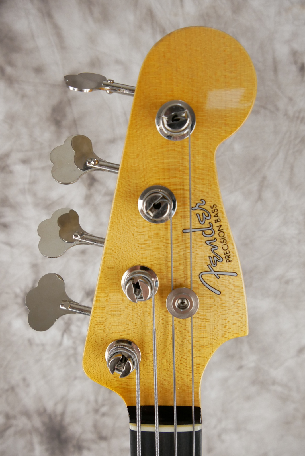 img/vintage/5334/Fender-Precision-Bass-59-RI-black-Custom-Shop-ebony-fretboard-005.JPG