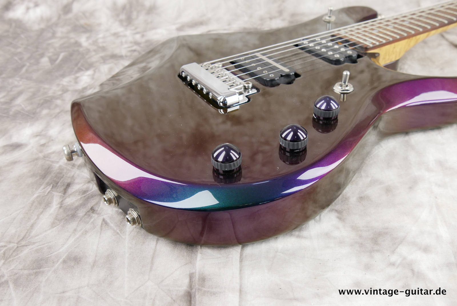 Musicman-John-Petrucci-JP-6-mystic-dream-011.JPG