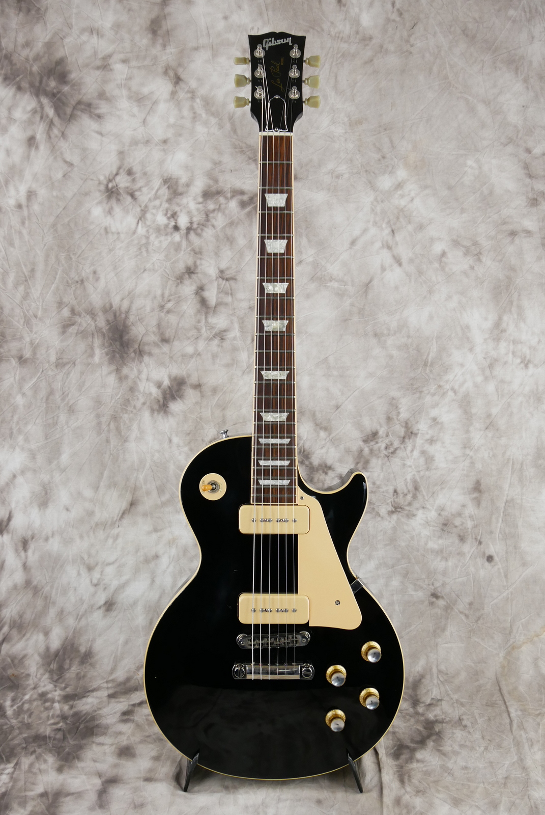 img/vintage/5337/Gibson_Les_Paul_Deluxe_limited_edtion_black_2000-001.JPG