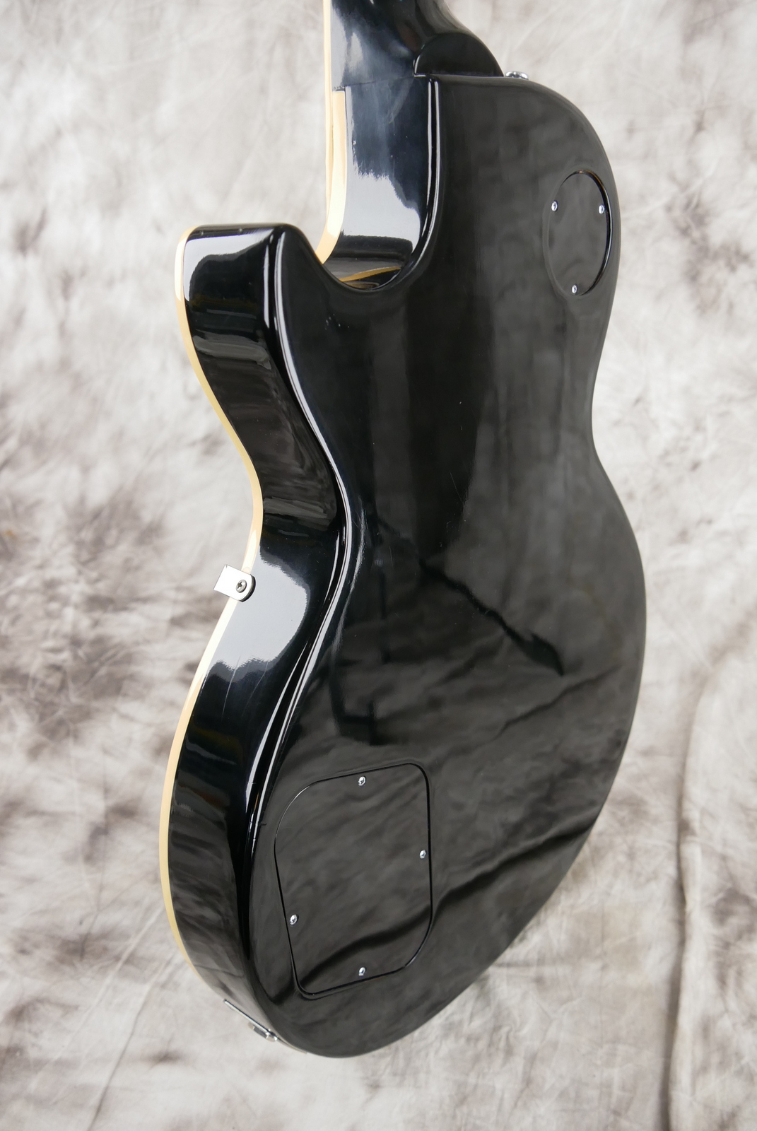 img/vintage/5337/Gibson_Les_Paul_Deluxe_limited_edtion_black_2000-007.JPG
