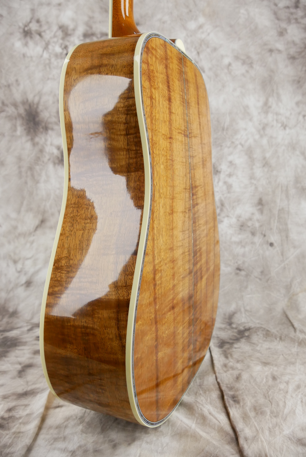 img/vintage/5339/Gibson_Hummingbird_Koa_2021_natural_nearmint_USA_custom_shop-011.JPG