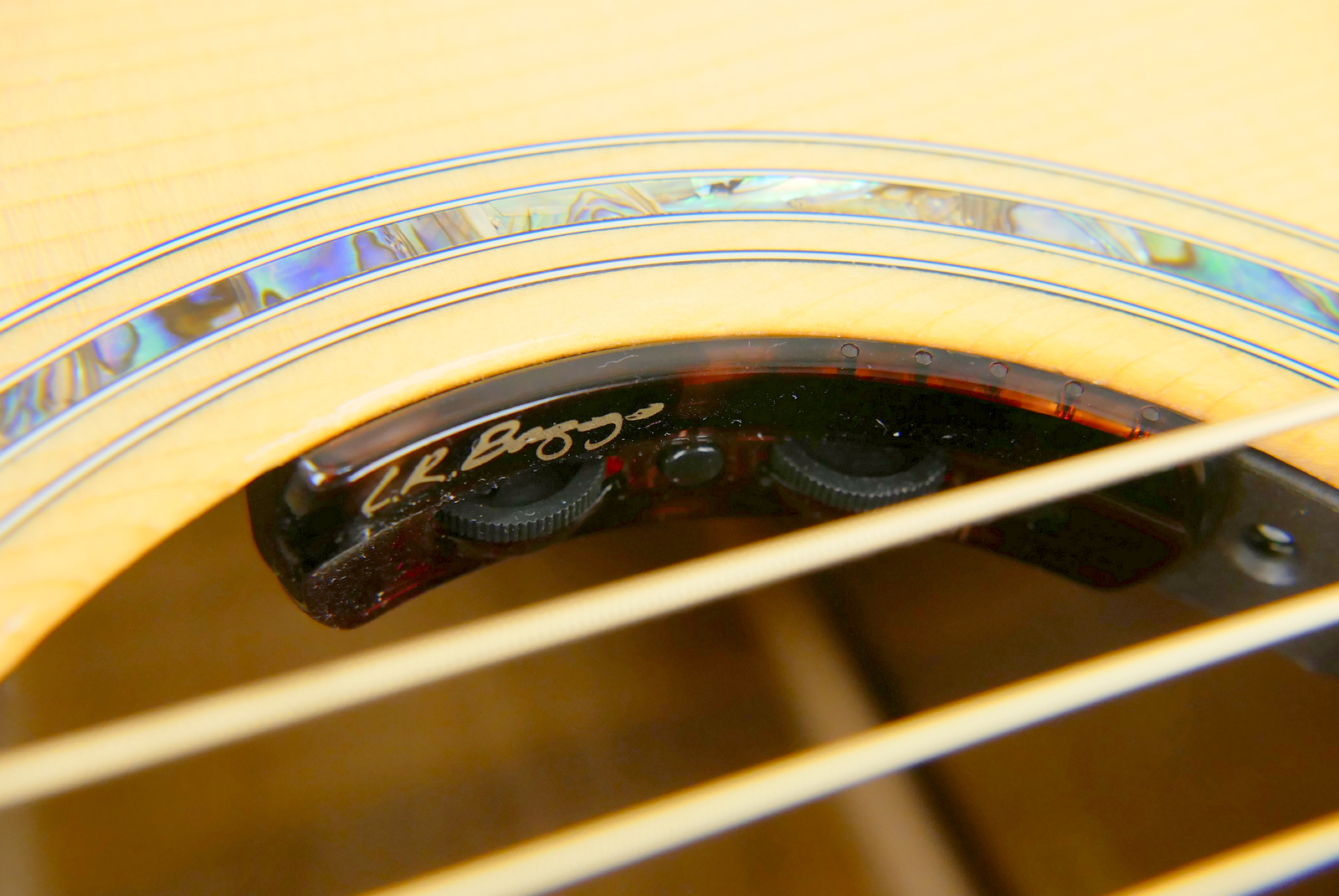 img/vintage/5339/Gibson_Hummingbird_Koa_2021_natural_nearmint_USA_custom_shop-018.JPG