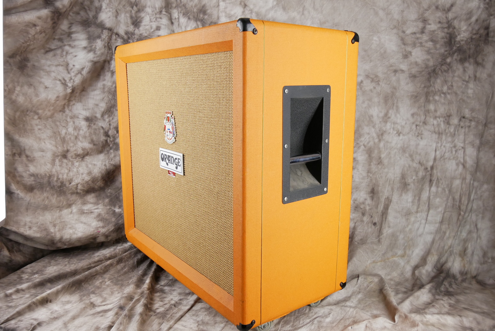 Orange_OR_120_Head_cab_4x12_GB_1975-025.JPG