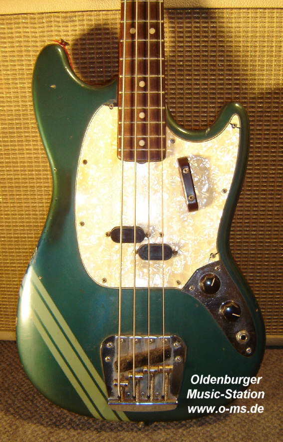 Fender-Mustang-Bass-2.jpg