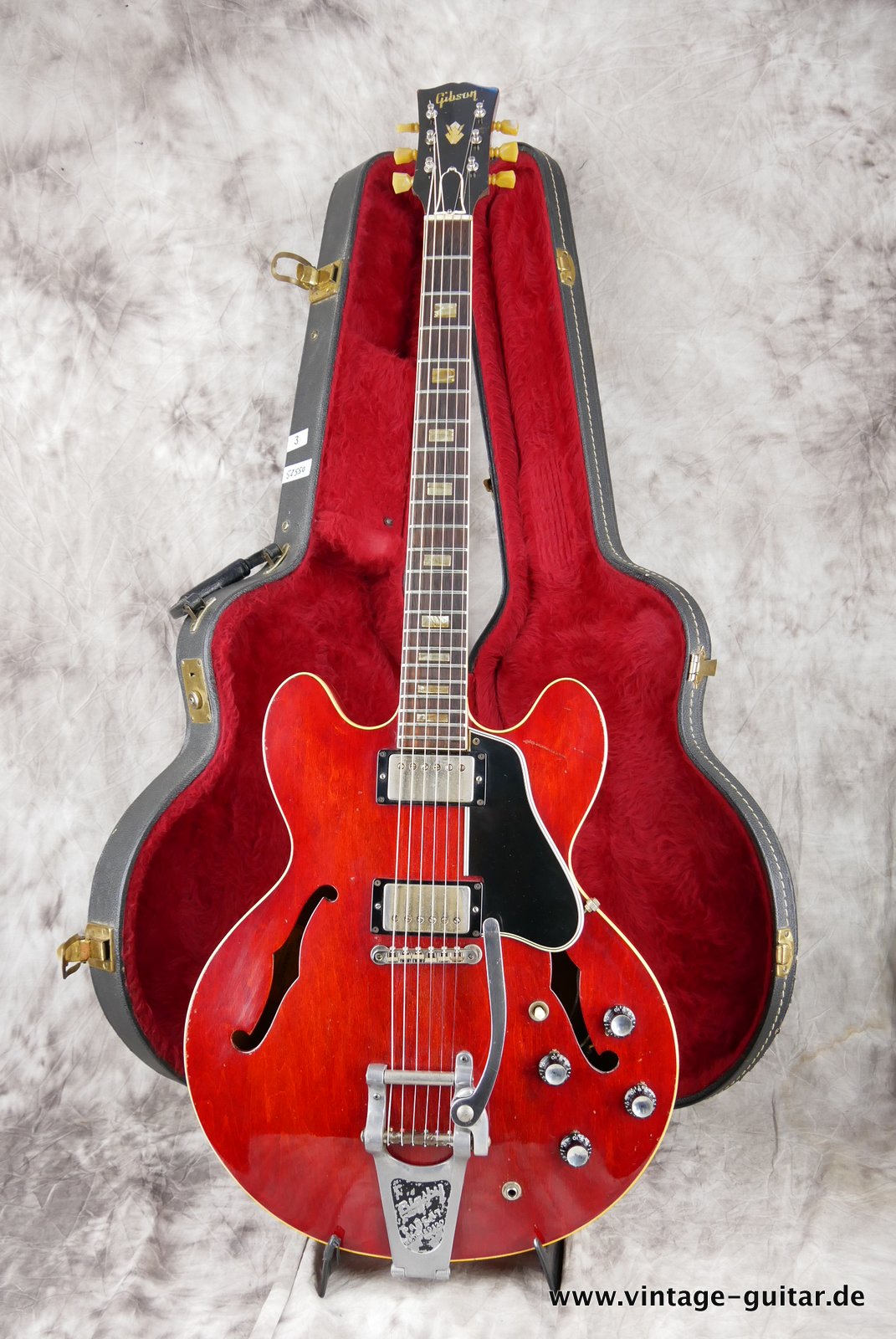 Gibson_ES_335_TDC_cherry_1964-026.JPG