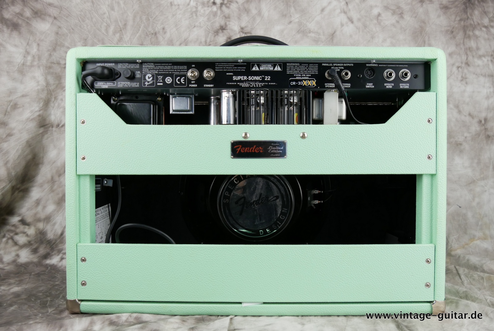 img/vintage/5362/Fender_Super-Sonic_22_FSR_linited_edition_surf-green_surf_green_2014-002.JPG