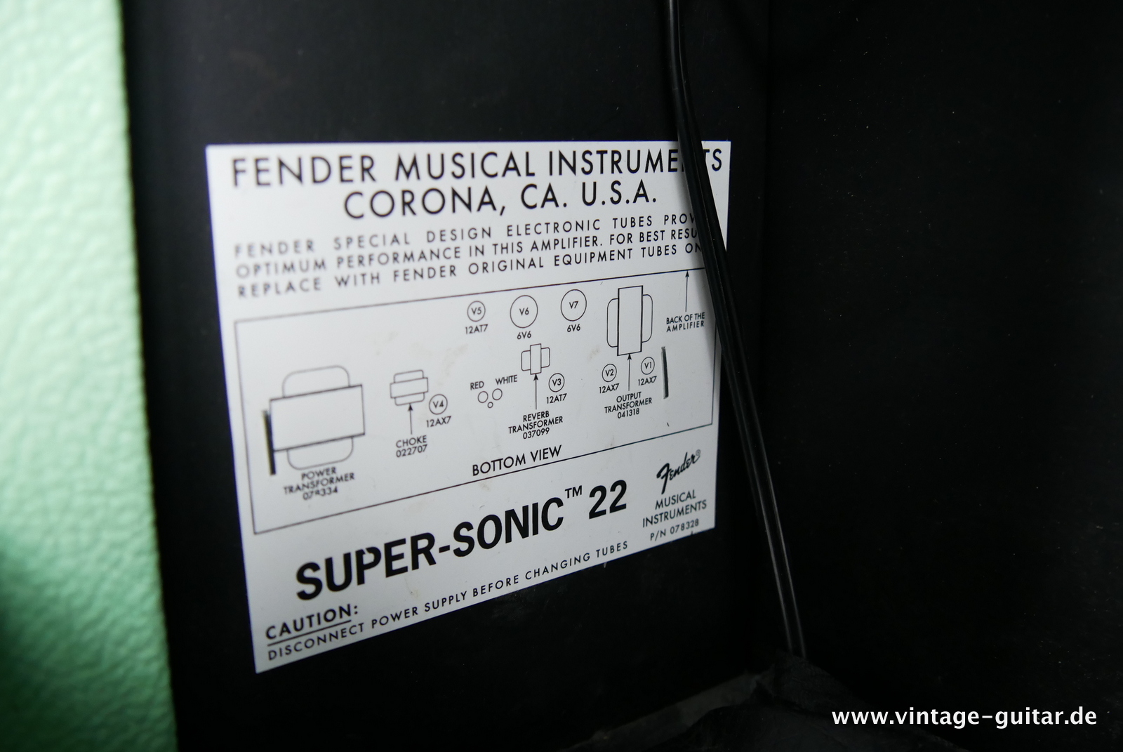 Fender_Super-Sonic_22_FSR_linited_edition_surf-green_surf_green_2014-011.JPG