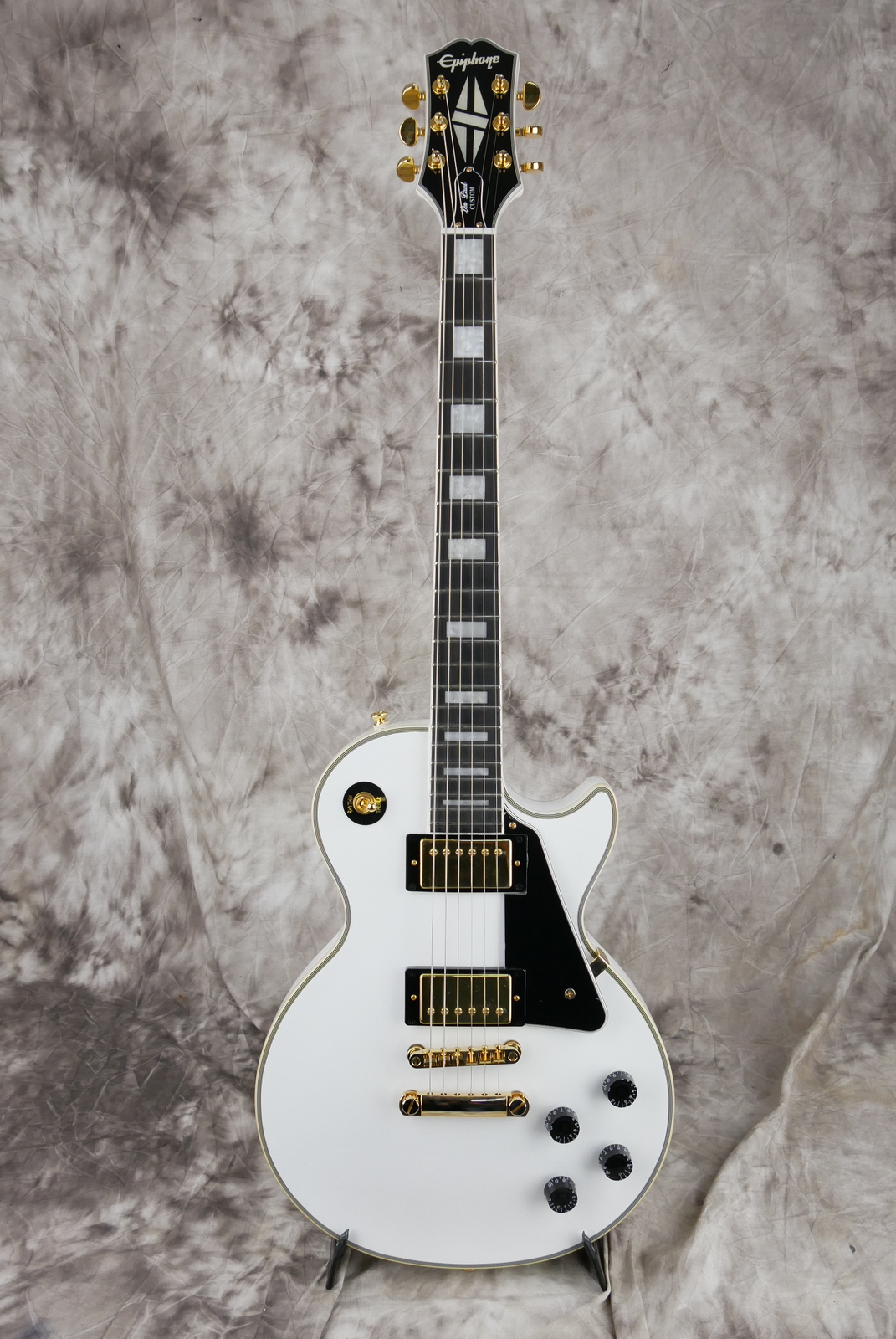 Epiphone_Les_Paul_Custom_white_China_2020-001.JPG