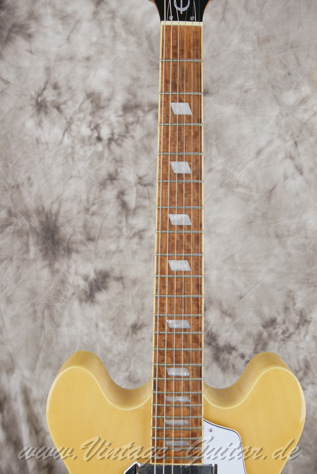 Epiphone_Casino_natural_China_2020-005.jpg