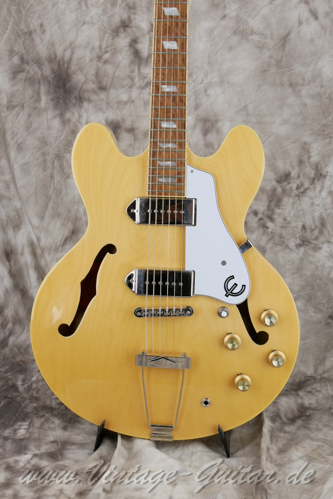 Epiphone_Casino_natural_China_2020-007.jpg