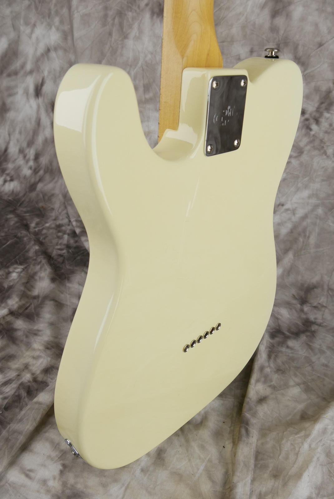 img/vintage/5365/G&L_ASAT_classic_Bluesboy_semi_hollow_no_f_hole_vintage_white_USA_2017-007.JPG
