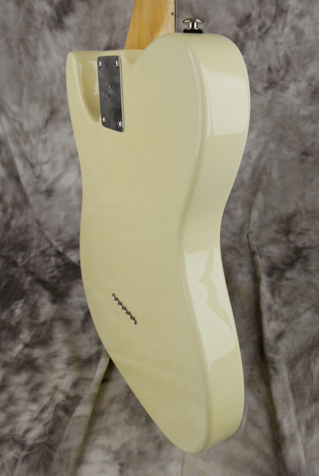 img/vintage/5365/G&L_ASAT_classic_Bluesboy_semi_hollow_no_f_hole_vintage_white_USA_2017-008.JPG
