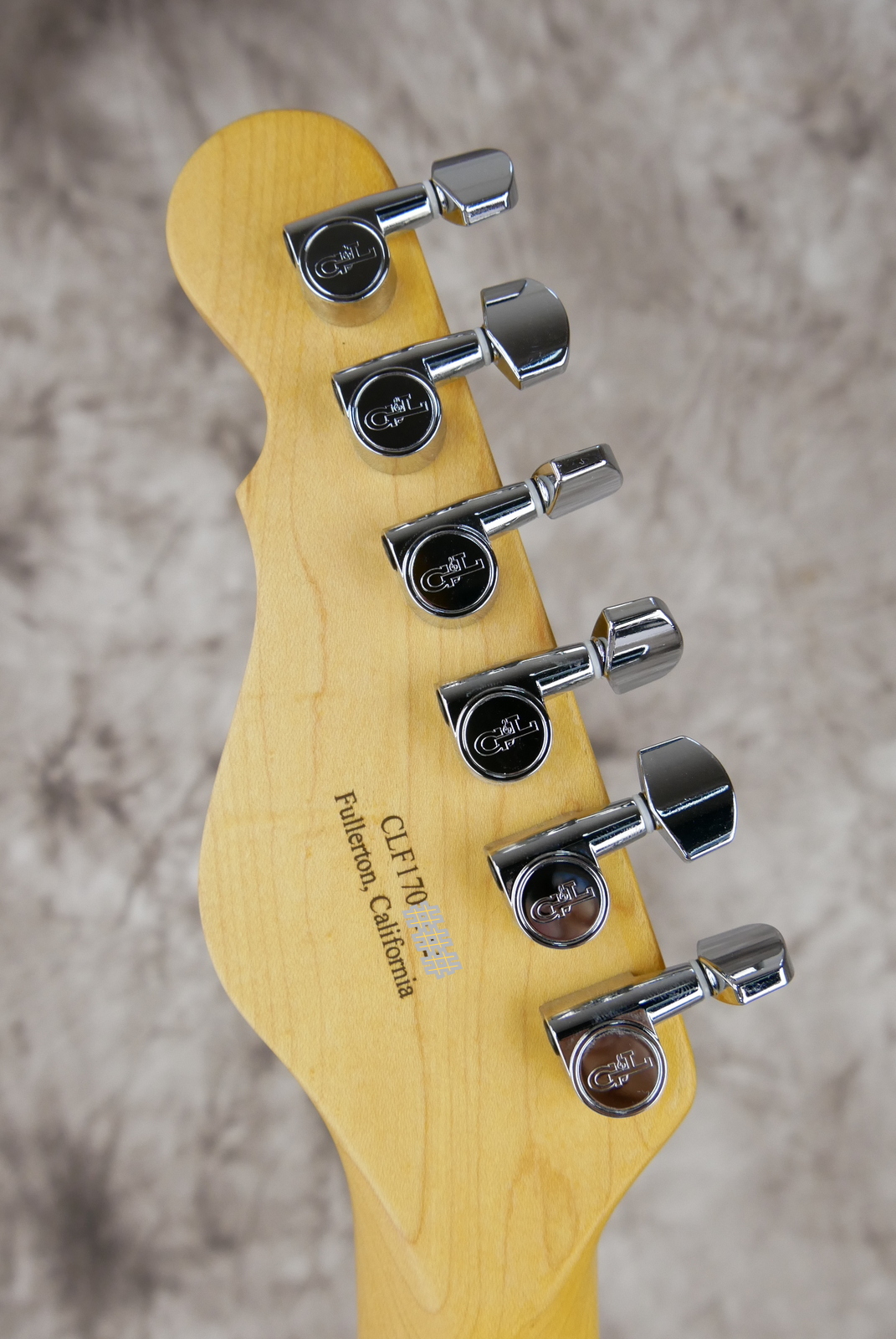 img/vintage/5365/G&L_ASAT_classic_Bluesboy_semi_hollow_no_f_hole_vintage_white_USA_2017-010.JPG