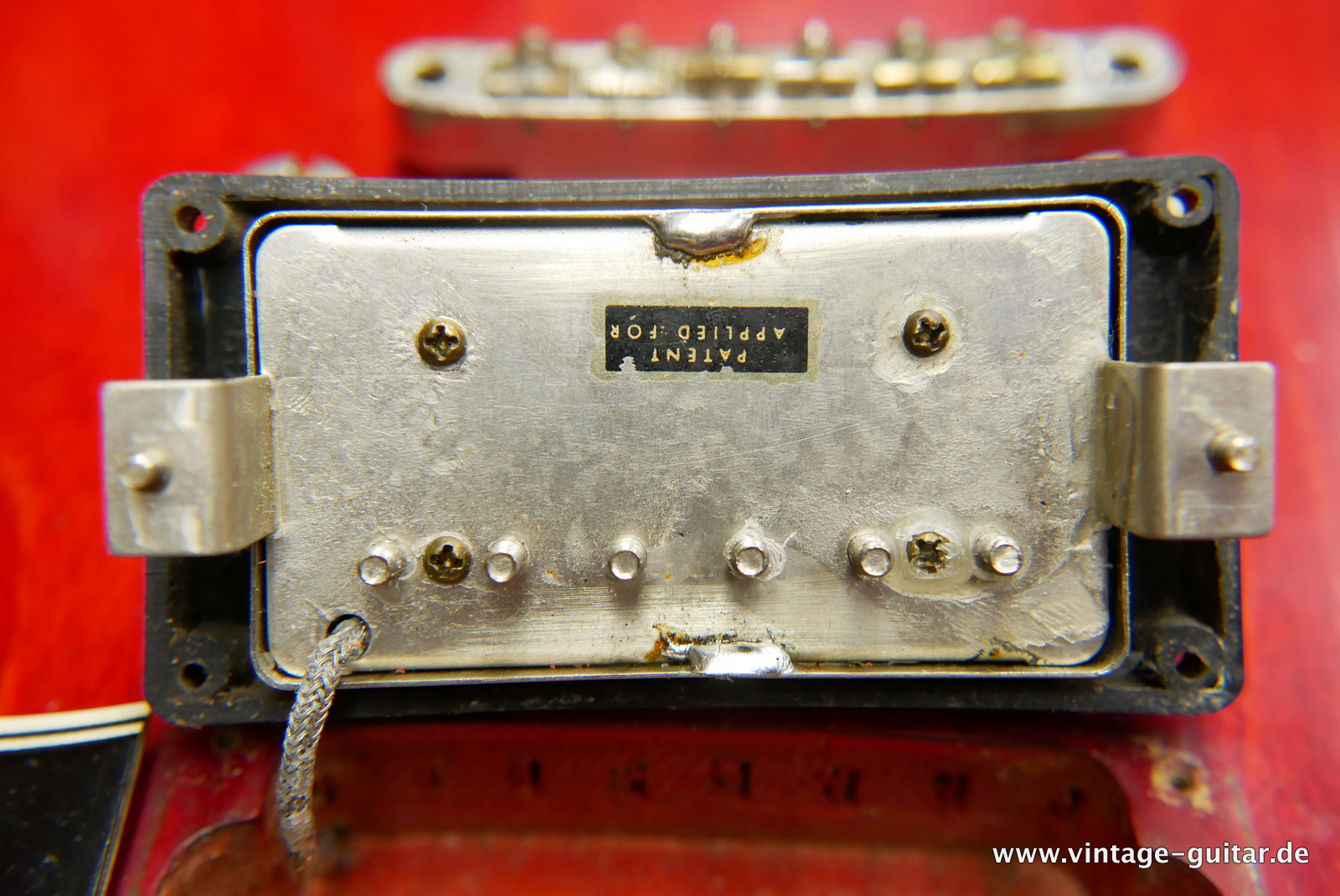 Gibson_ES_335_cherry_1962_pafs_abebridge-018.JPG