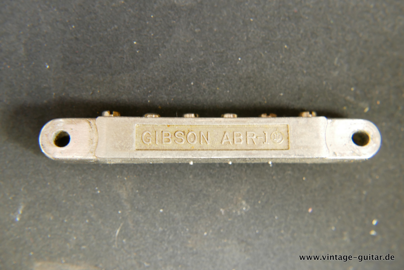 Gibson_ES_335_cherry_1962_pafs_abebridge-020.JPG