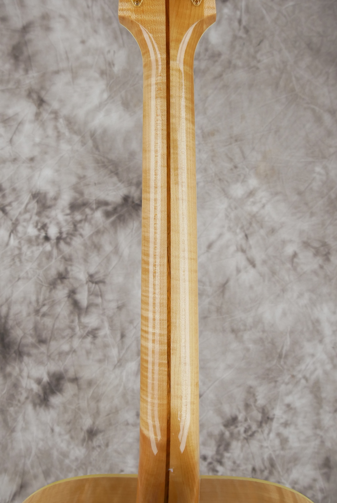 img/vintage/5369/Gibson_SJ_200_standard_natural_2011_incl_case-006.JPG