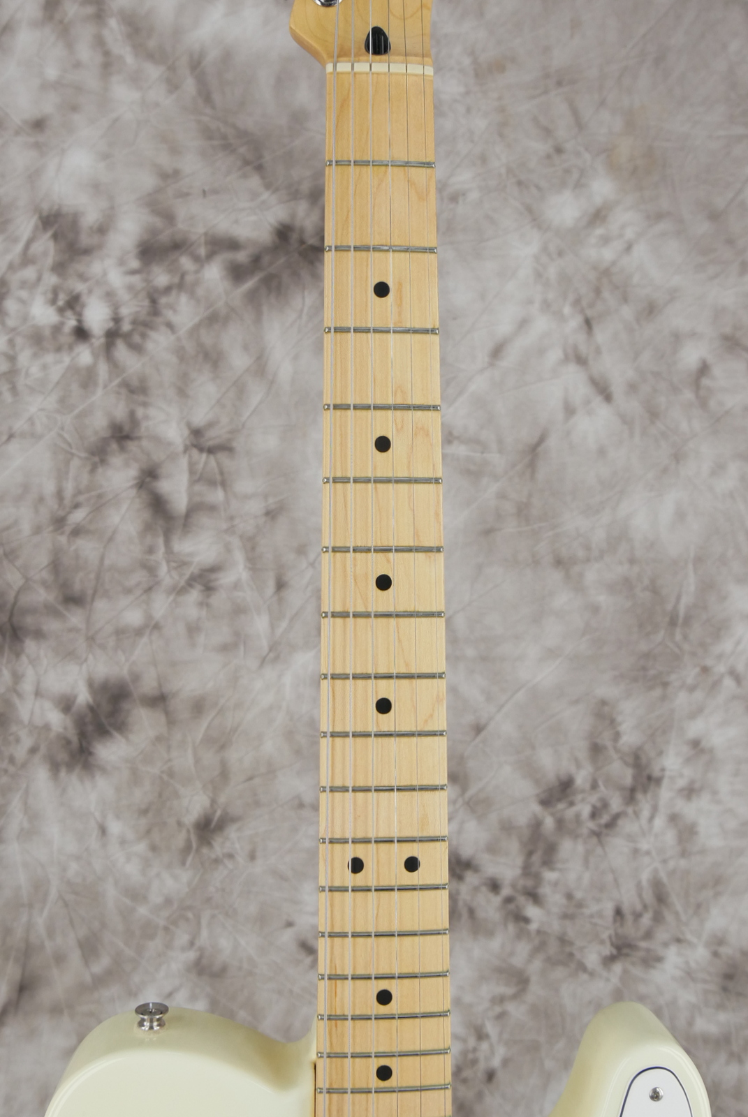 img/vintage/5372/Fender_Telecaster_50s_1992_olympic_white_exc_Mexico-005.JPG