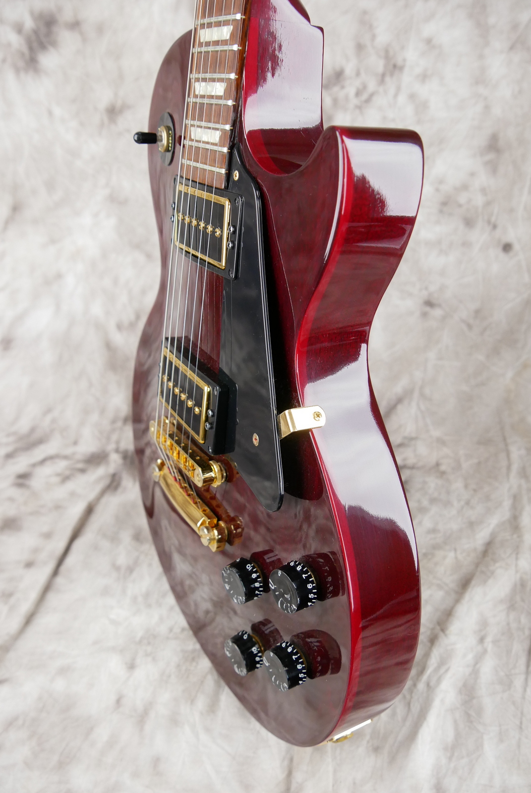 img/vintage/5374/Gibson_Les_Paul_Studio_P_94_wine_red_1996-006.JPG