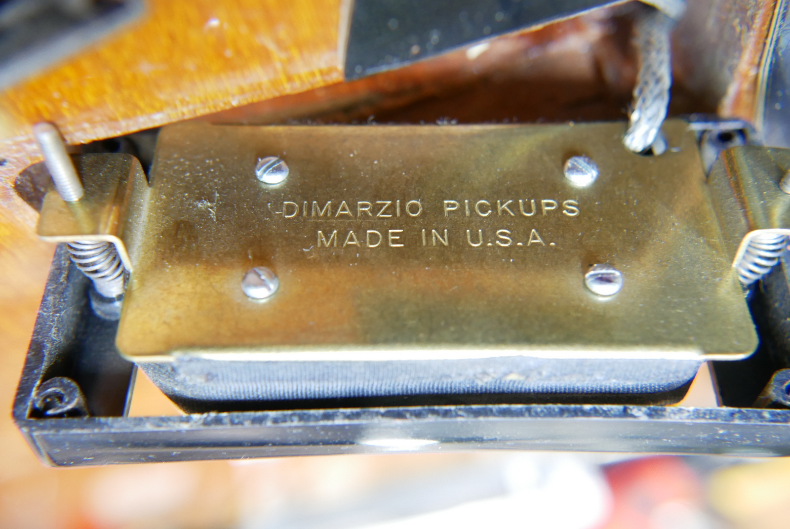 img/vintage/5378/Gibson_Les_Paul_Special_55_77_USA_sunburst_1977-020.JPG