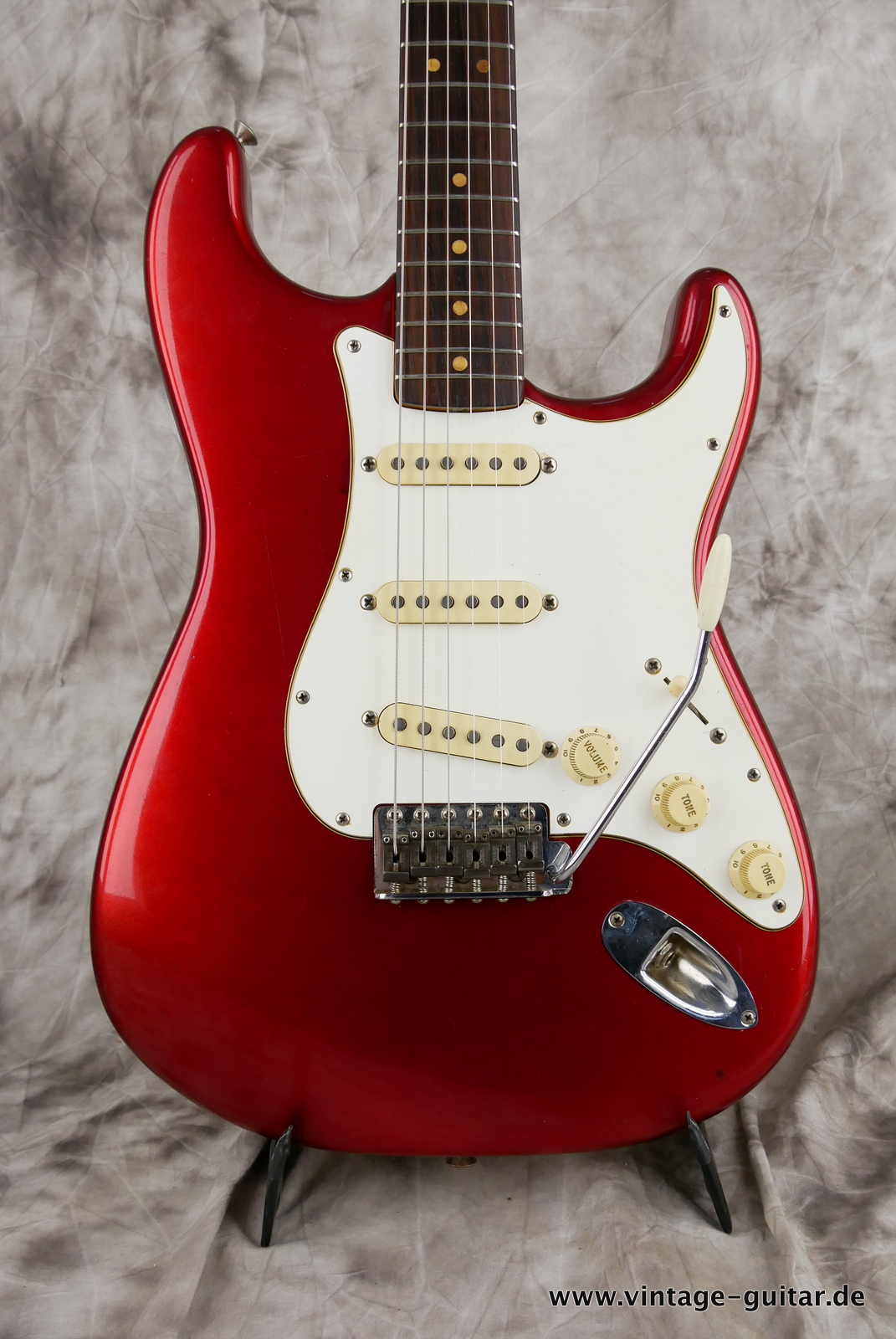 Fender-Stratocaster-1964-candy-apple-red-003.JPG