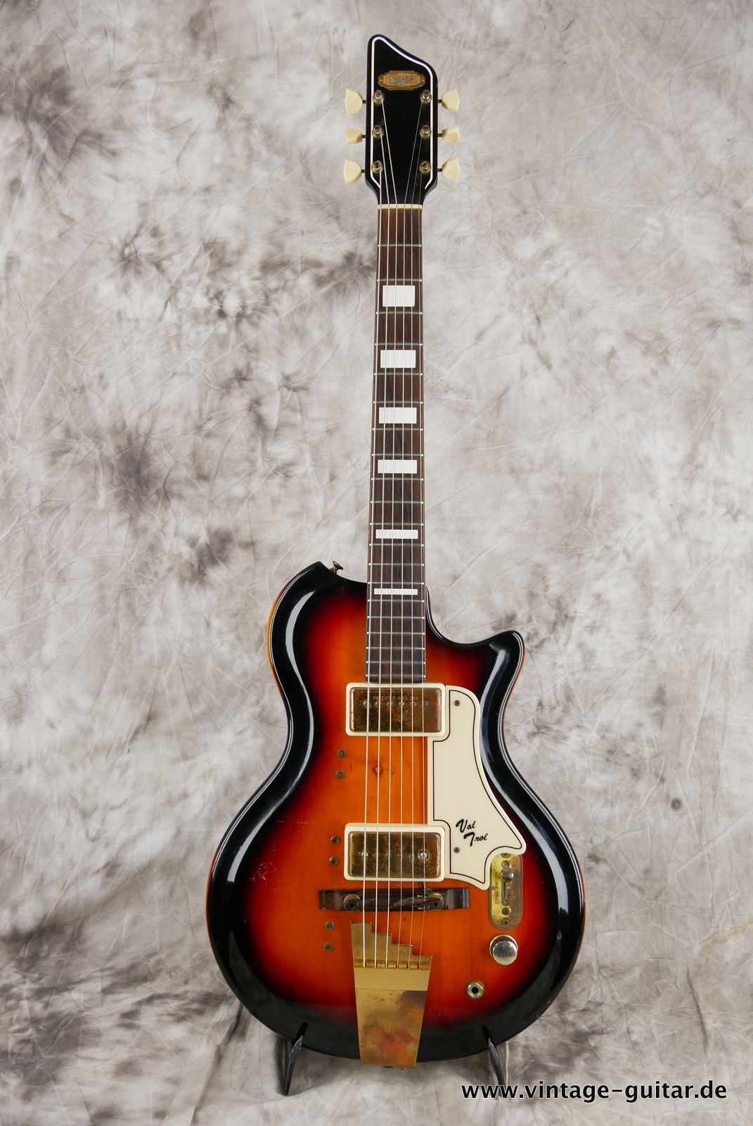 Supro-by-Valco-Rhythm-Master-1959-001.JPG