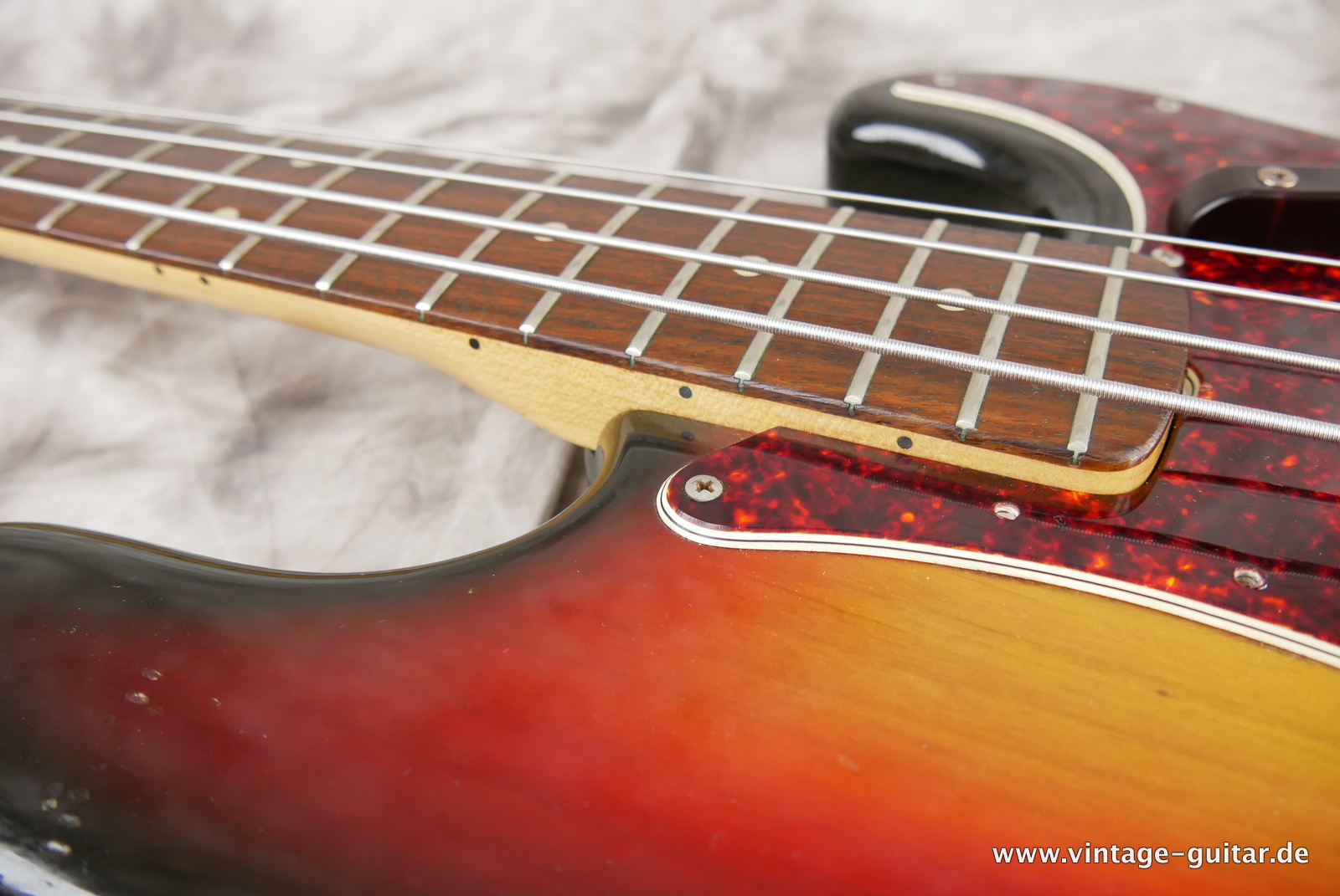 Fender-Precision-Bass-1973-sunburst-016.JPG