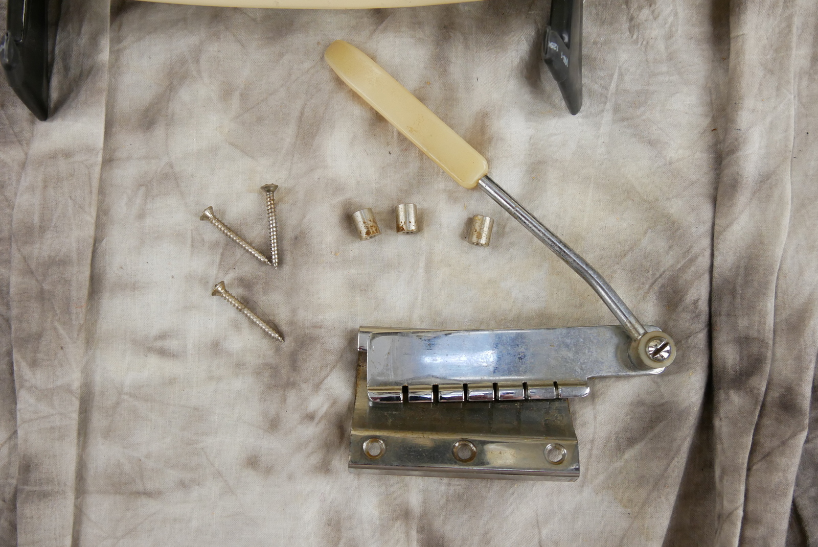 img/vintage/5385/Gibson_SG_Junior_white_1966-014.JPG