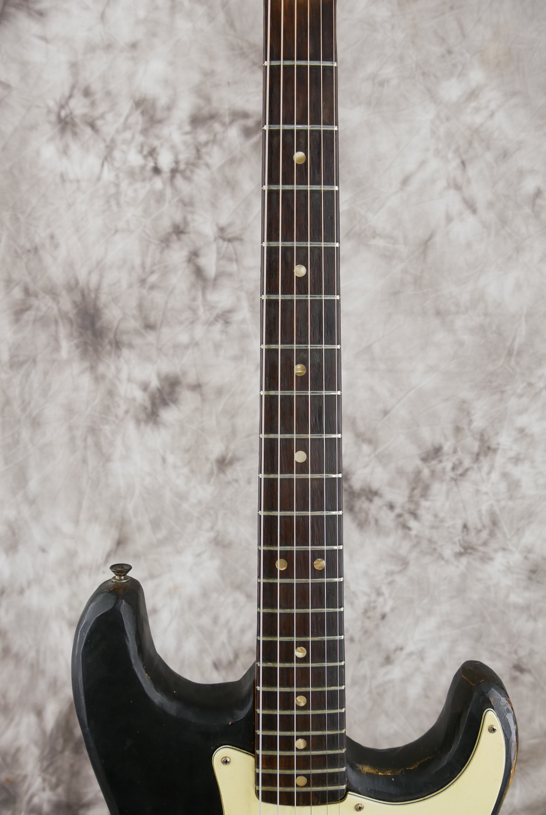 img/vintage/5388/Fender_Stratocaster_one_humbucker_tinkered_black_1971_73-009.JPG