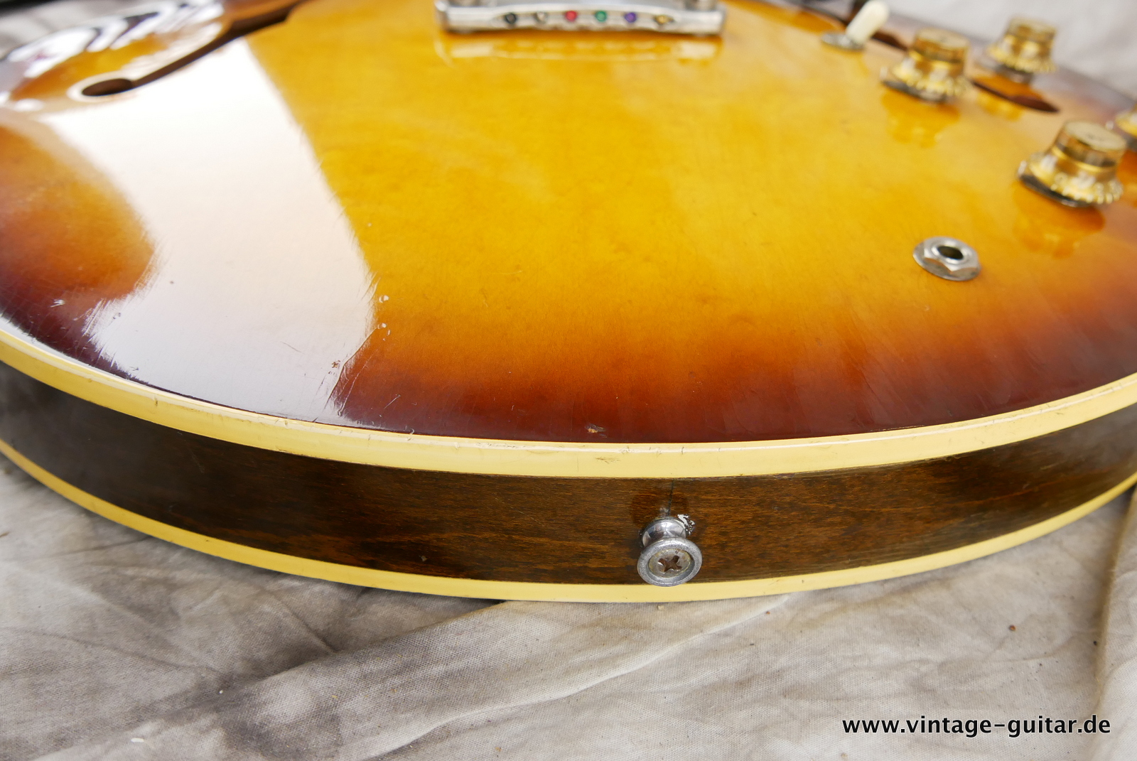Gibson-ES-335-TD-Dot-1961-PAFs-017.JPG