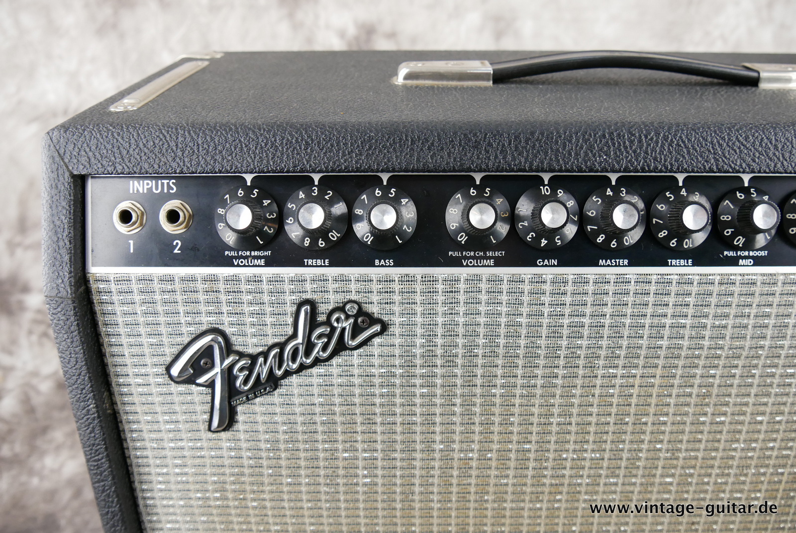 Fender-Deluxe-Reverb-II-1983-black-tolex-002.JPG