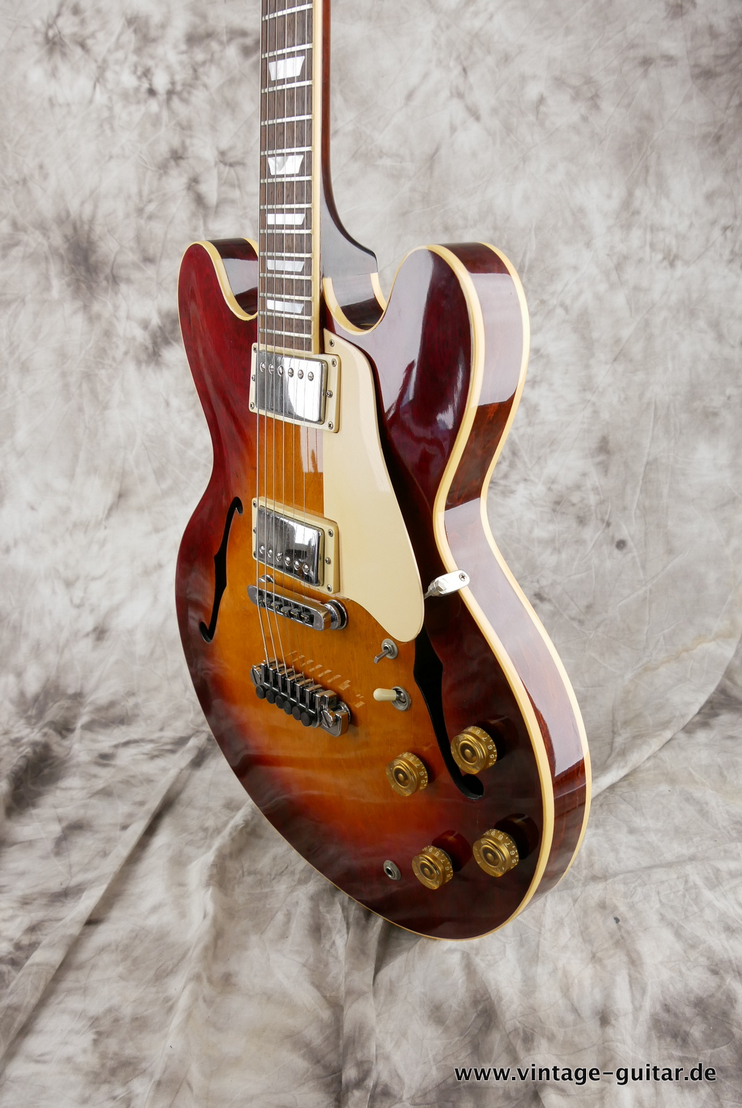 img/vintage/5401/Gibson-ES-369-1982-sunburst-010.JPG