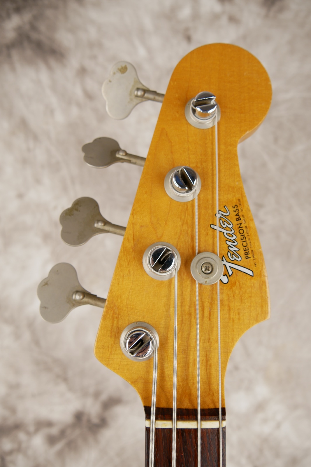 Fender-Precision-Bass-1966-olympic-white-008.JPG