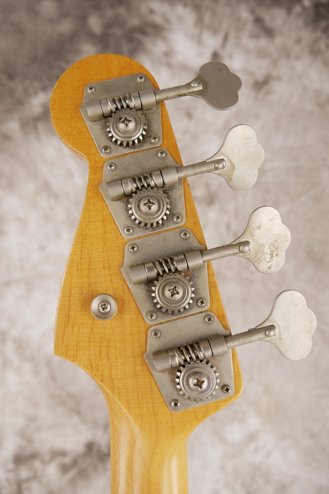 Fender-Precision-Bass-1966-olympic-white-009.JPG