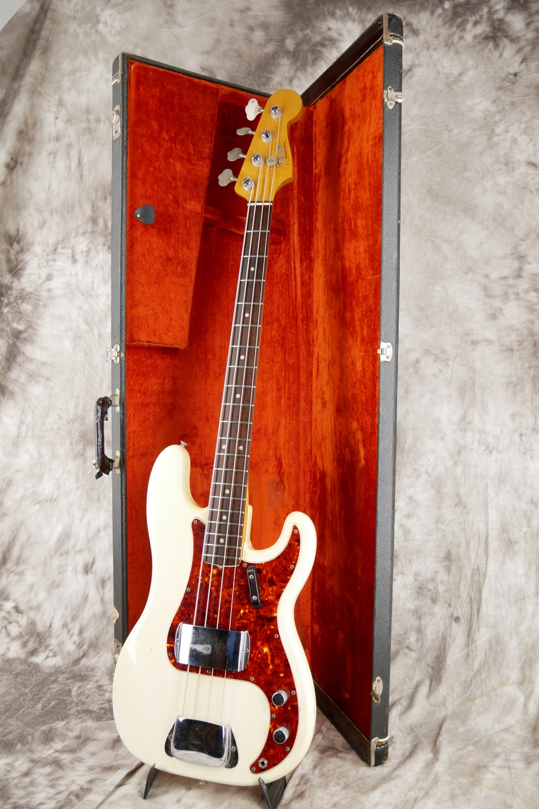 Fender-Precision-Bass-1966-olympic-white-011.JPG