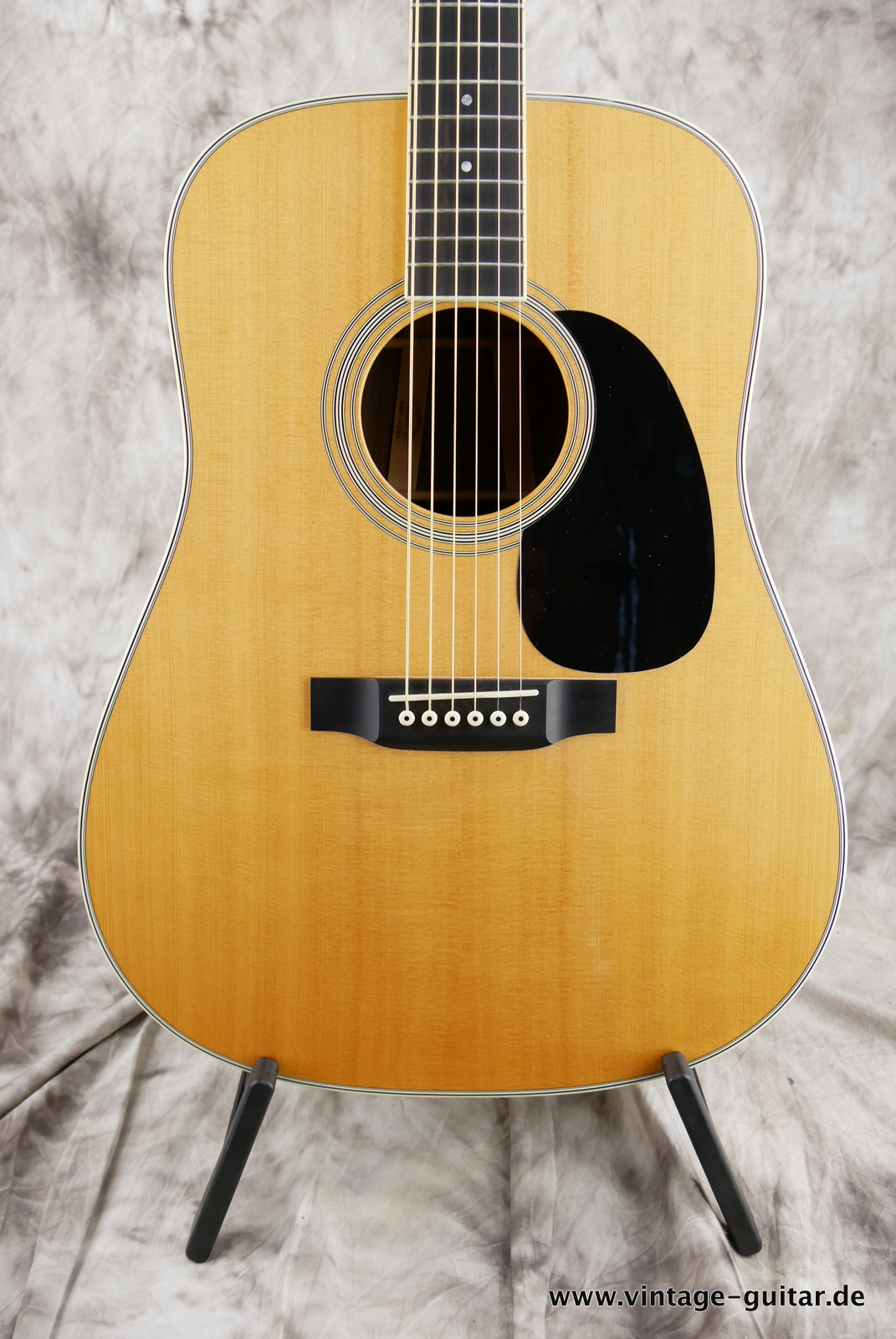 Martin-D-35-MP-2011-natural-007.JPG