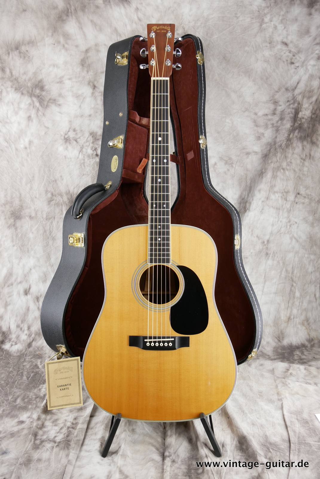 Martin-D-35-MP-2011-natural-014.JPG